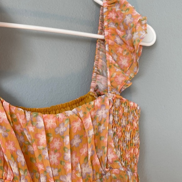 Elodie Orange and White Floral Blouse with Ruffle Sleeves - Picture 4 of 5